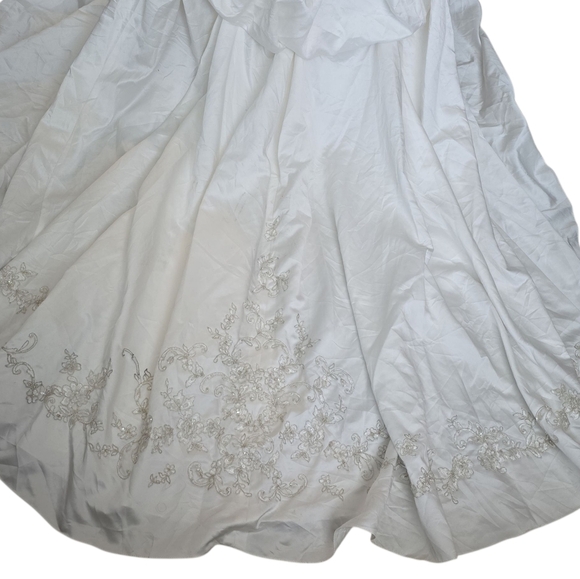 BNWT David's Bridal White Strapless Wedding Dress - Picture 14 of 16